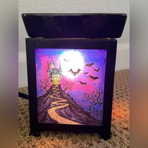 House on haunted hill Scentsy warmer